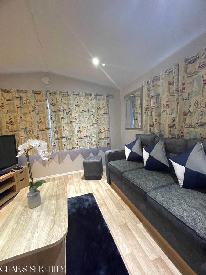 Lovely Holiday Home At Lyons Caravan Park! Prestatyn Kültér fotó